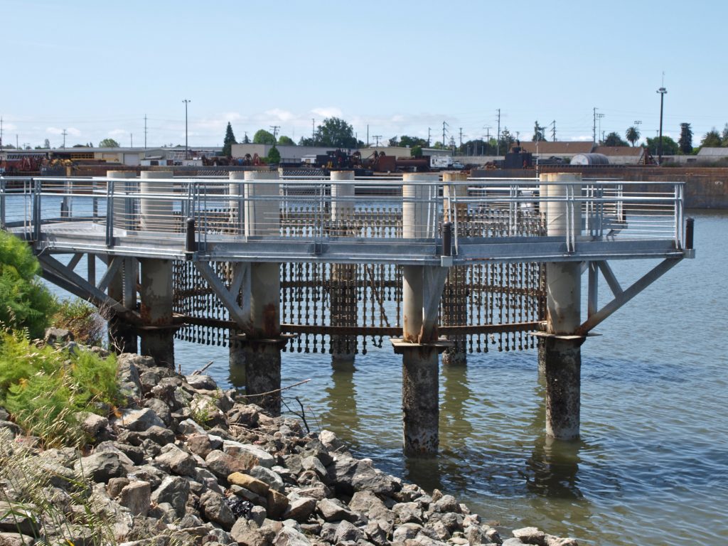 Union Point Wave Oculus Pier Oakland - Pier Fishing in 