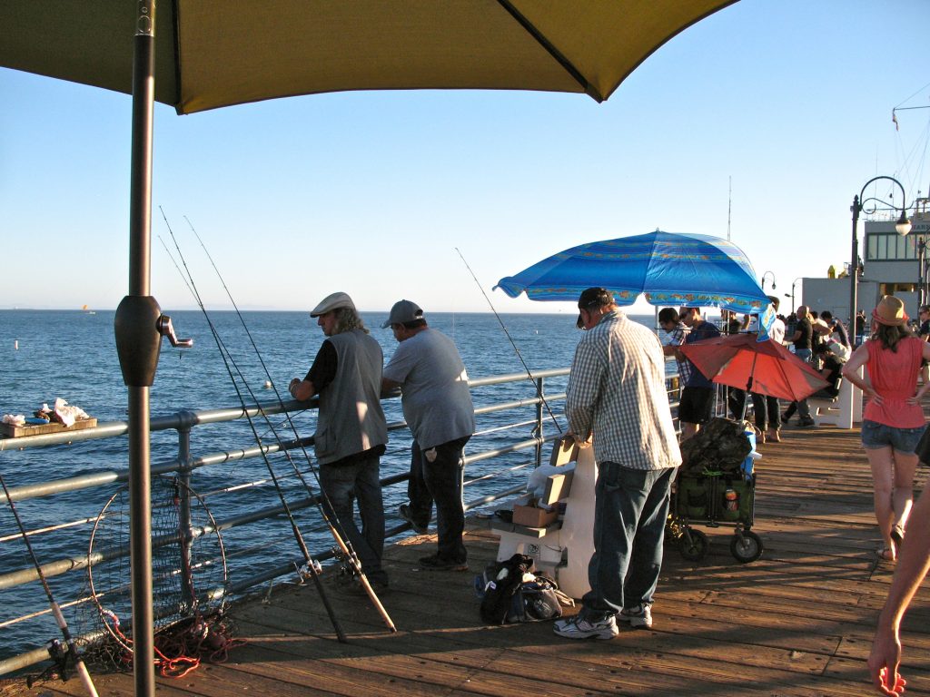 santa-monica-pier-pier-fishing-in-california